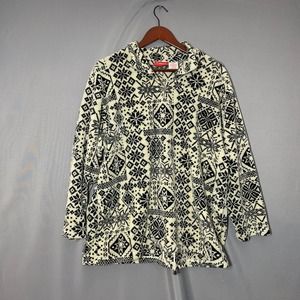 Liz Claiborne Sweater Women's Large Petite Snowflake Pullover Fleece Black White